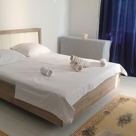 Apartman Sava Ni Buitenkant foto