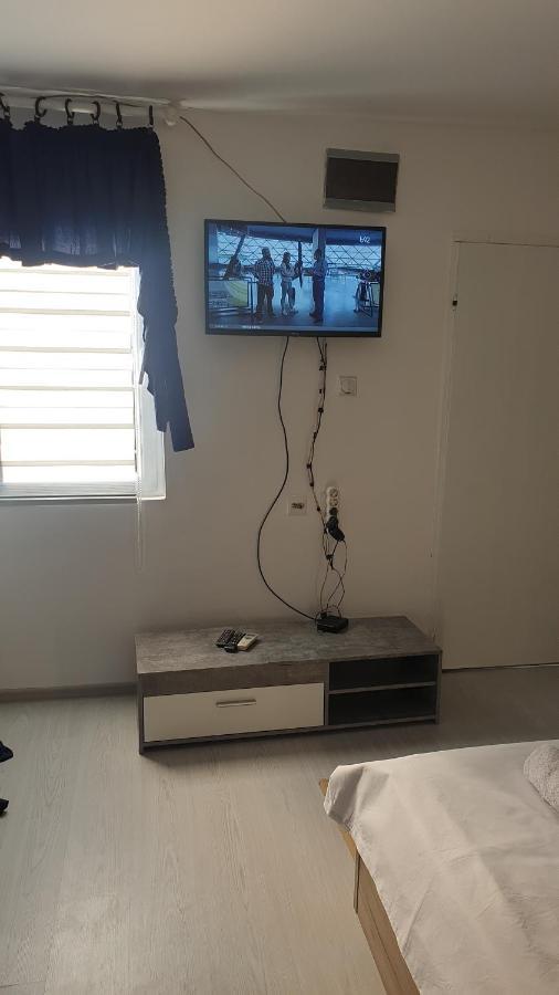 Apartman Sava Ni Buitenkant foto